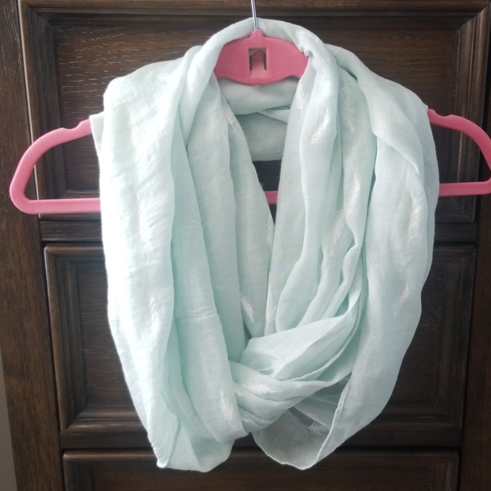 Infinity scarf
